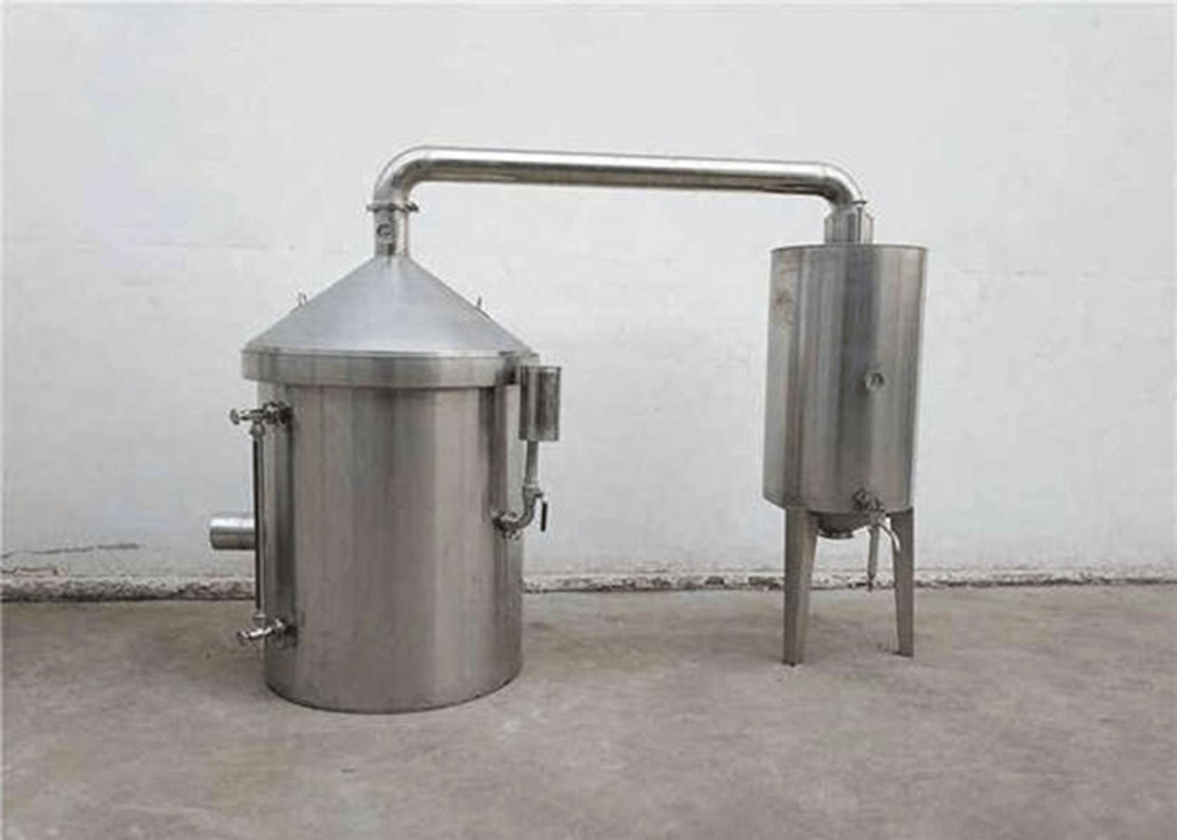 釀酒設(shè)備之白酒蒸餾設(shè)備